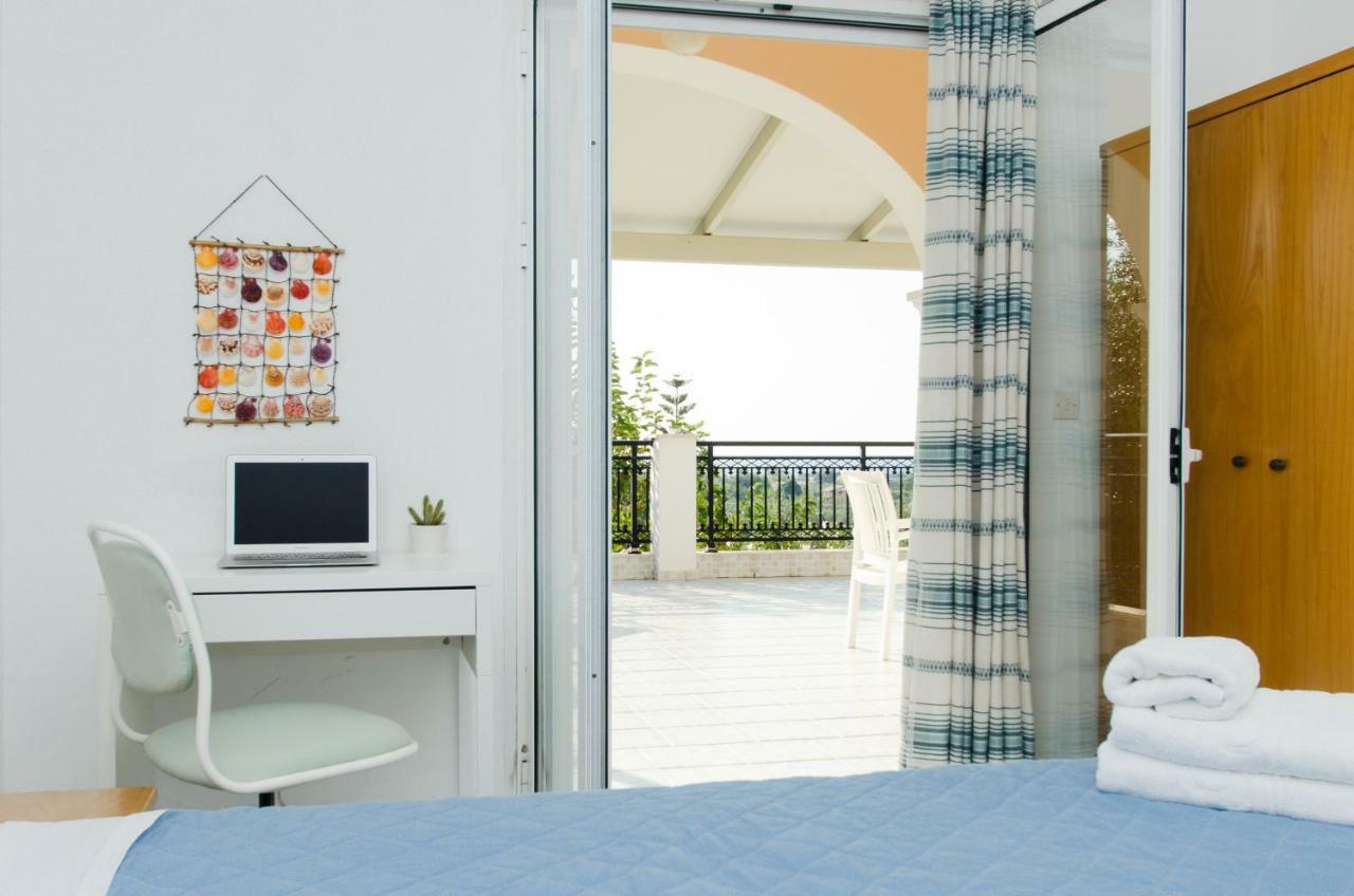Natural Blue Green Apartment Almiros strand Buitenkant foto